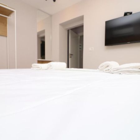 Hercules Room ฮีมาเรอ ภายนอก รูปภาพ